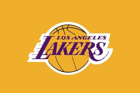 开云·体育官网APP下载-勒沃库森快节奏控球切入禁区制造机会，勒沃库森首发